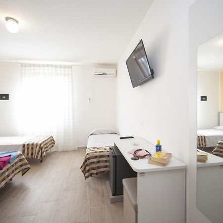 Hotel Thomas Marina di Campo Exteriör bild